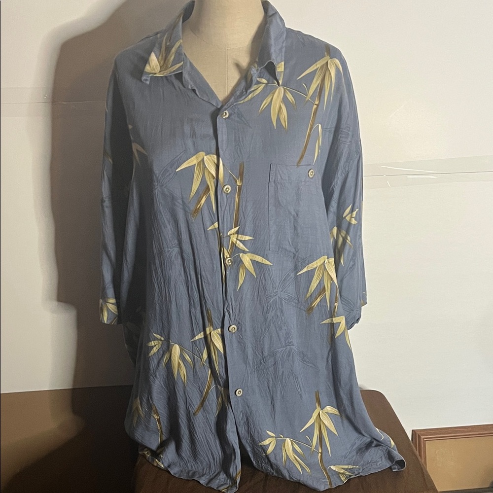 😄Rayon vacation style Hawaiian shirt button down Xl